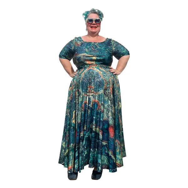 Art Series: Cottages & Cypresses Maxi Dress Plus Size with Fitted Bodice, Sleeves and Voluminous Circle Skirt