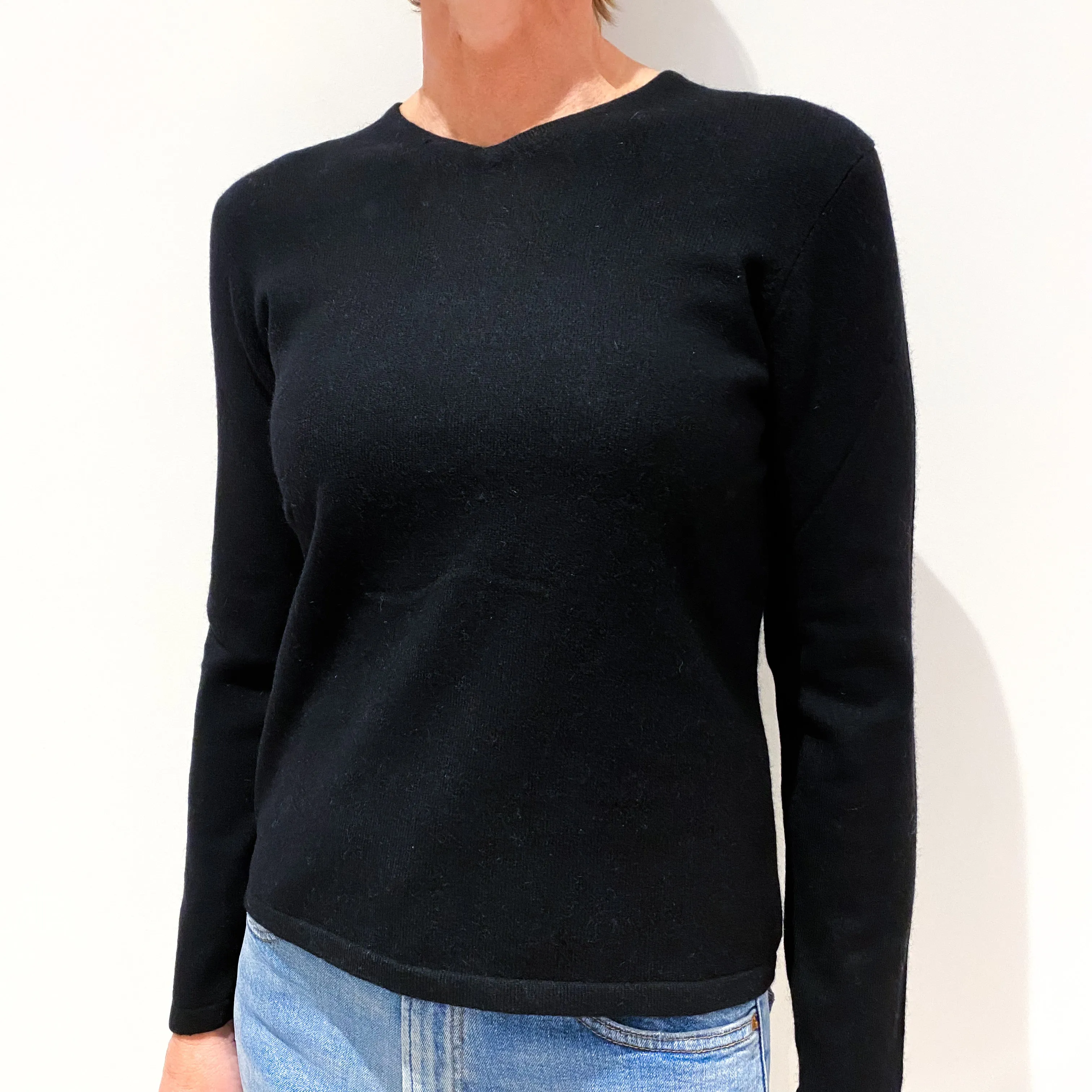 Black Cashmere Shallow V-Neck Jumper Small