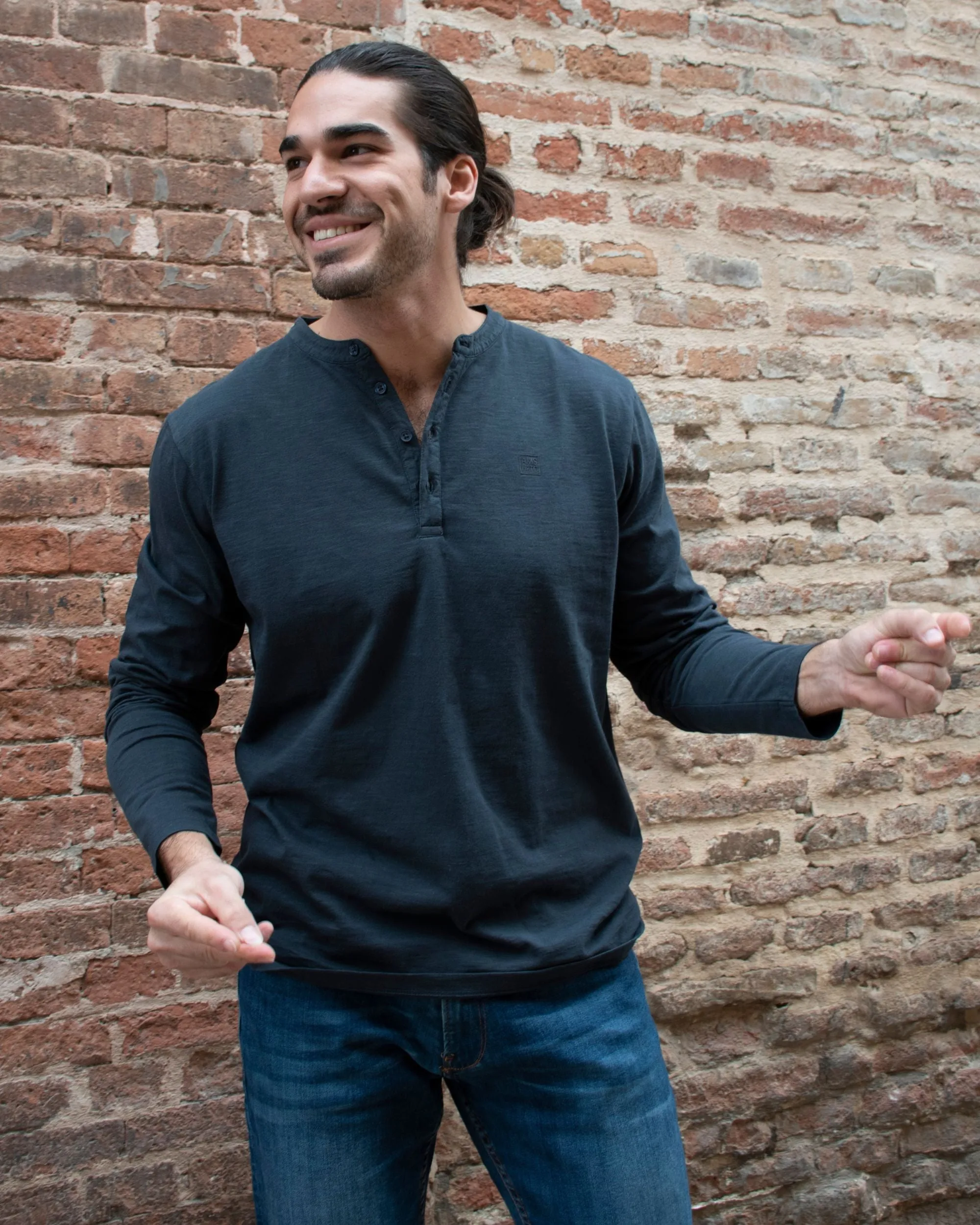 Fline | Long Sleeve Henley T-Shirt