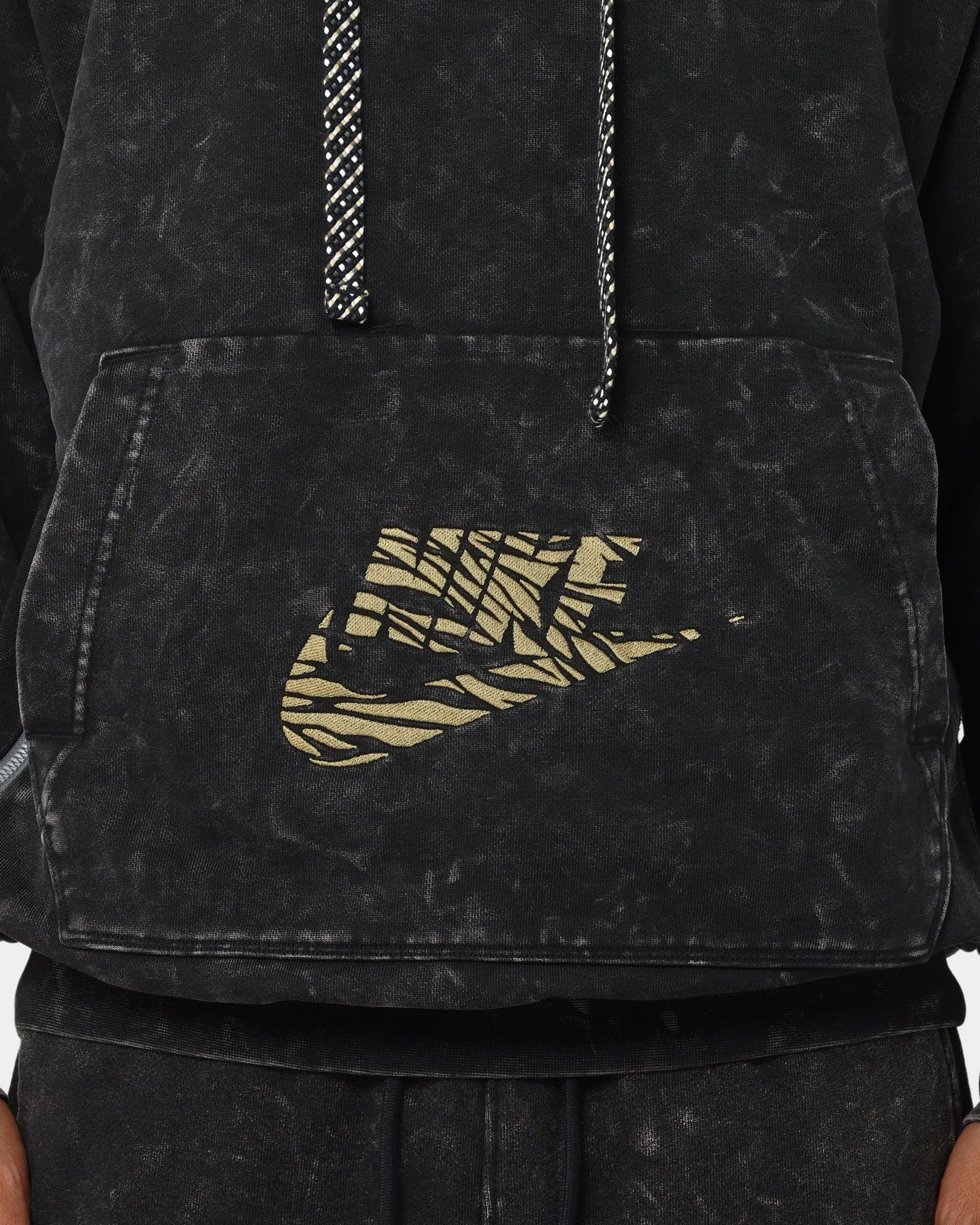 Nike Dri-Fit Standard Issue Premium Hoodie Black/Iron Grey