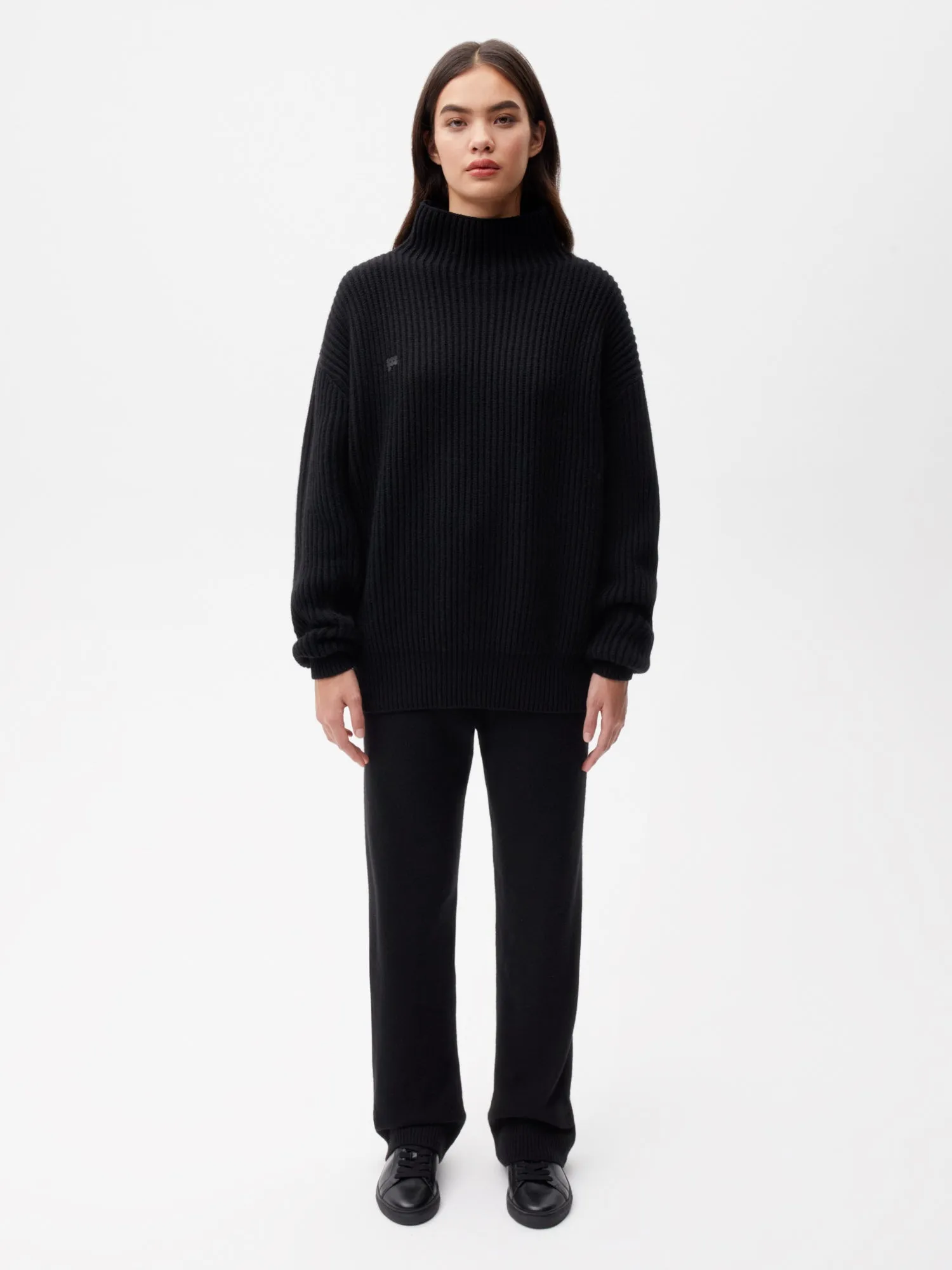 Womens Recycled Cashmere Funnel-Neck Sweater—black