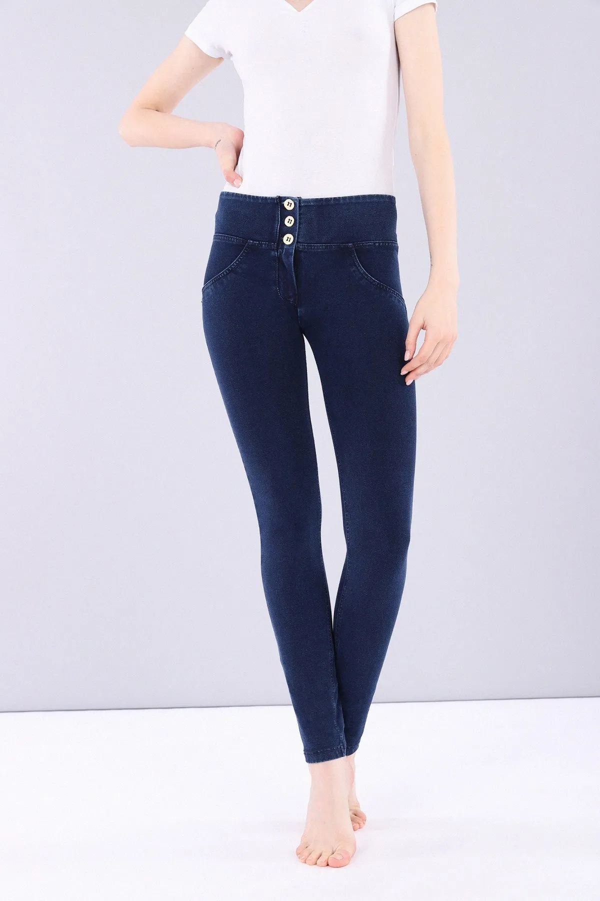 (WRUP1MC002-J0B) WR.UP® MID-WAIST SKINNY-FIT BLUE PANTS IN STRETCH DENIM